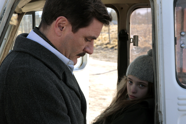 Alex Brendemuhl as Josef Mengele and Florencia Bado as Lilith