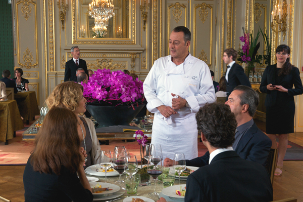 Alexandre Lagarde (Jean Reno) at his restaurant in Le Chef