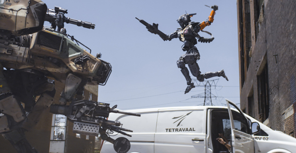 Chappie fights out the Super Robot