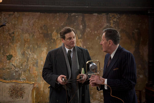 King Geroge (Firth) and Lionel Logue (Rush)