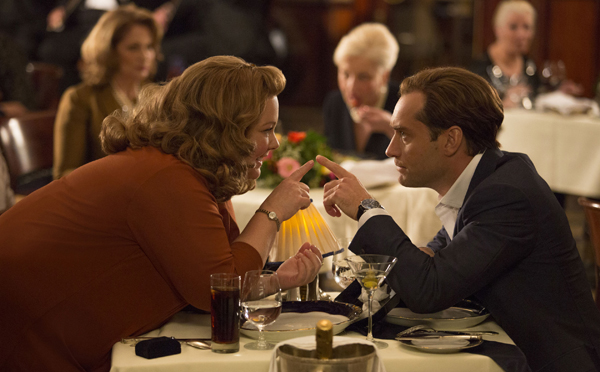 Susan Cooper (Melissa McCarthy) clearly has eyes for her partner, superspy Bradley Fine (Jude Law).