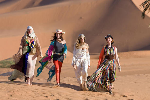 Nixon, Parker, Cattrall and Davis show off their Saudi rags