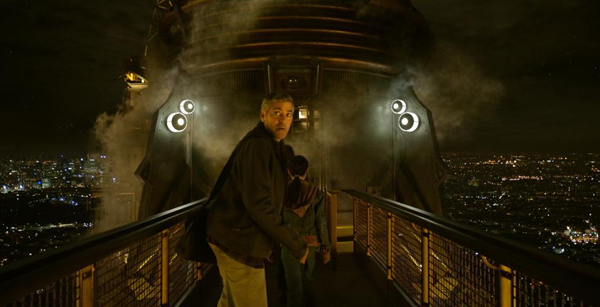 Frank (George Clooney) tries to escape from danger in TOMORROWLAND