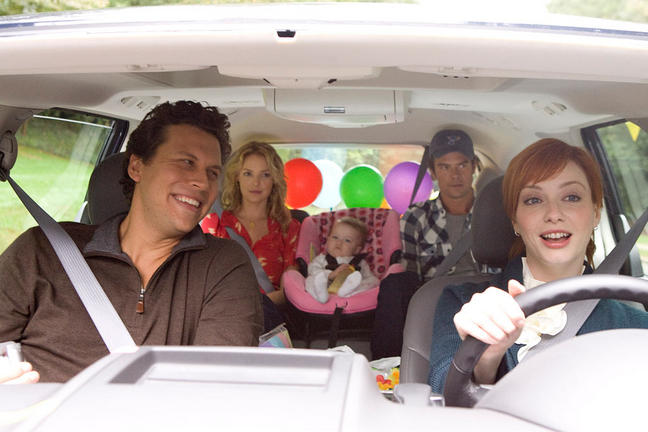 Peter (MacArthur) and Allison (Hendricks) drive Holly (Heigl) and Eric (Duhamel) to a party