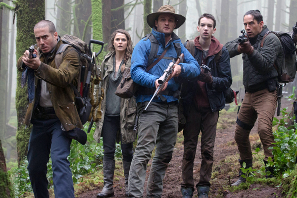 Kirk Acevedo, Keri Russell, Jason Clarke, Kodi Smit-Mcphee, Enrique Murciano