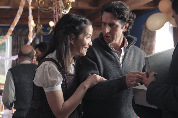 Natalia Oreiro as Eva and Diego Peretti as Enzo