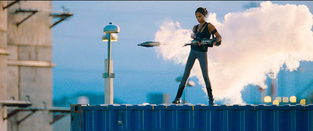 Zoe Saldana plays Aisha a hot gal with a big gun