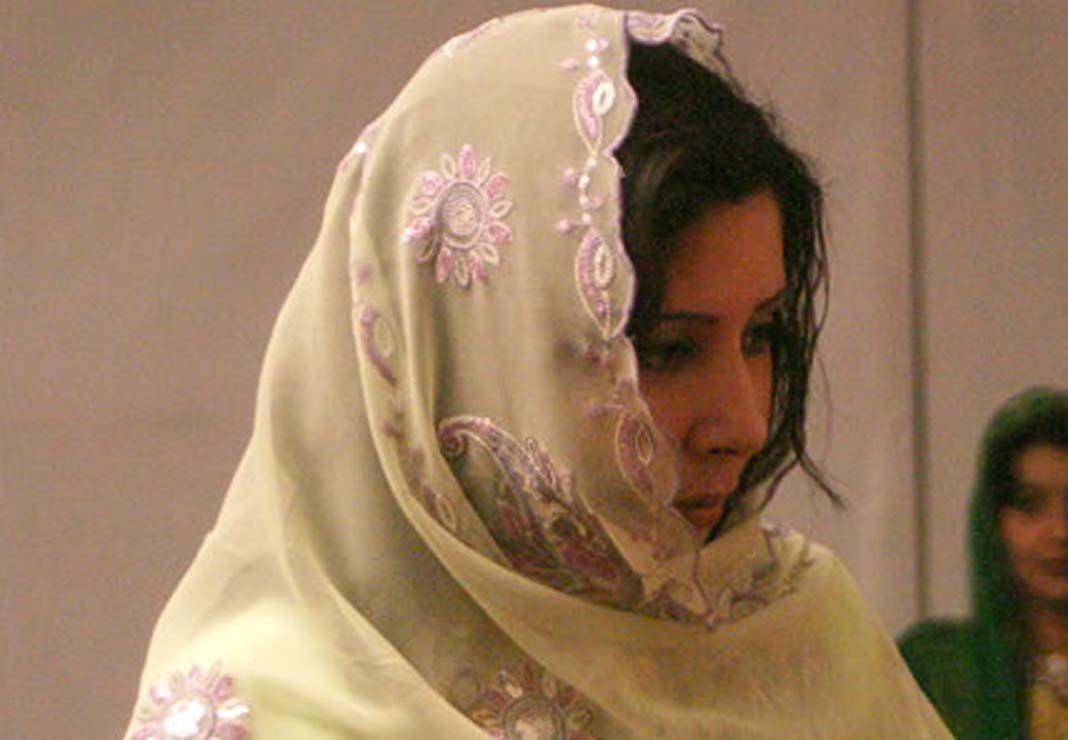 Contestant Setara Hussainzada